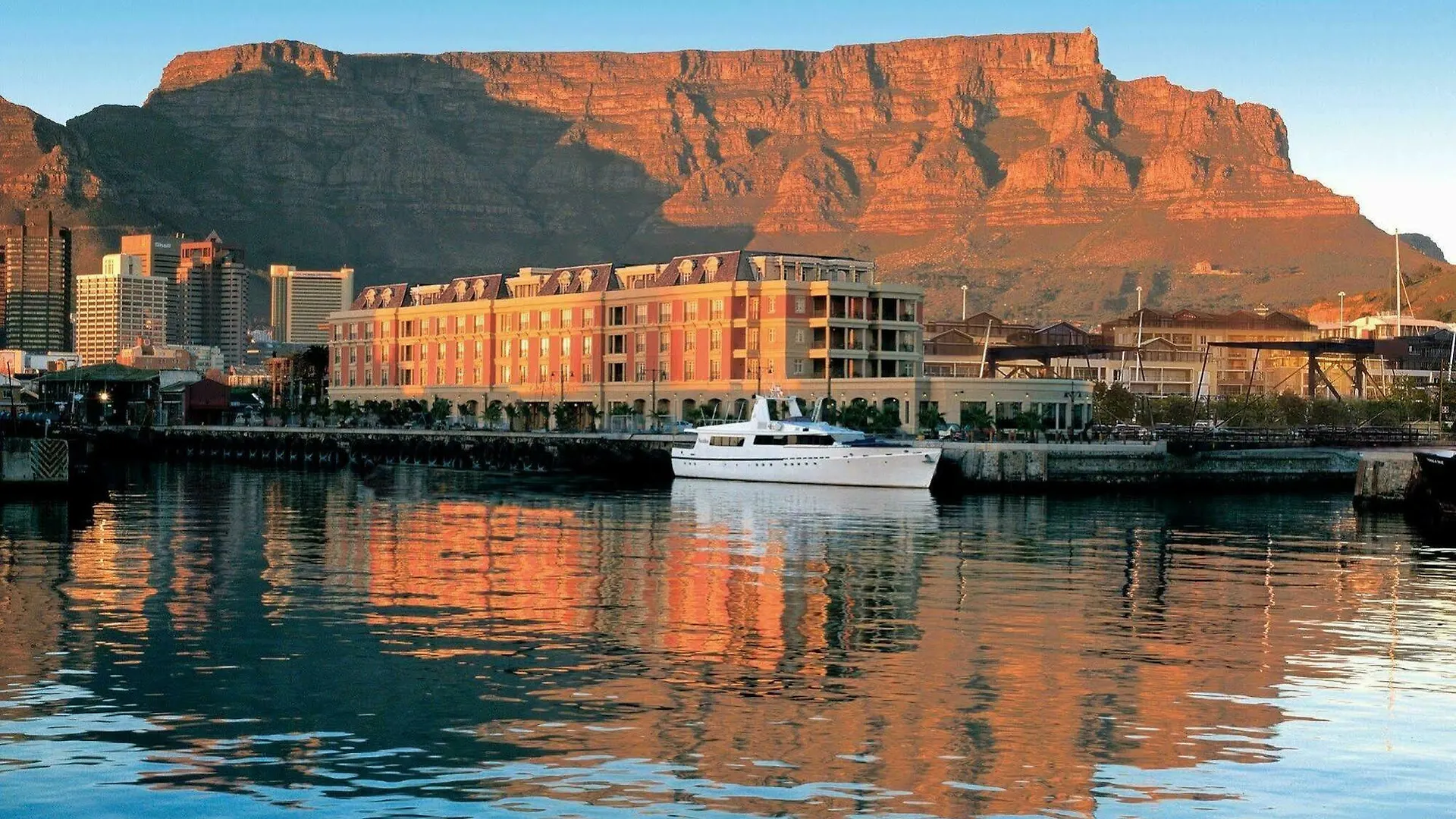 *****  Cape Grace Hotel y Spa Ciudad del Cabo Sudáfrica